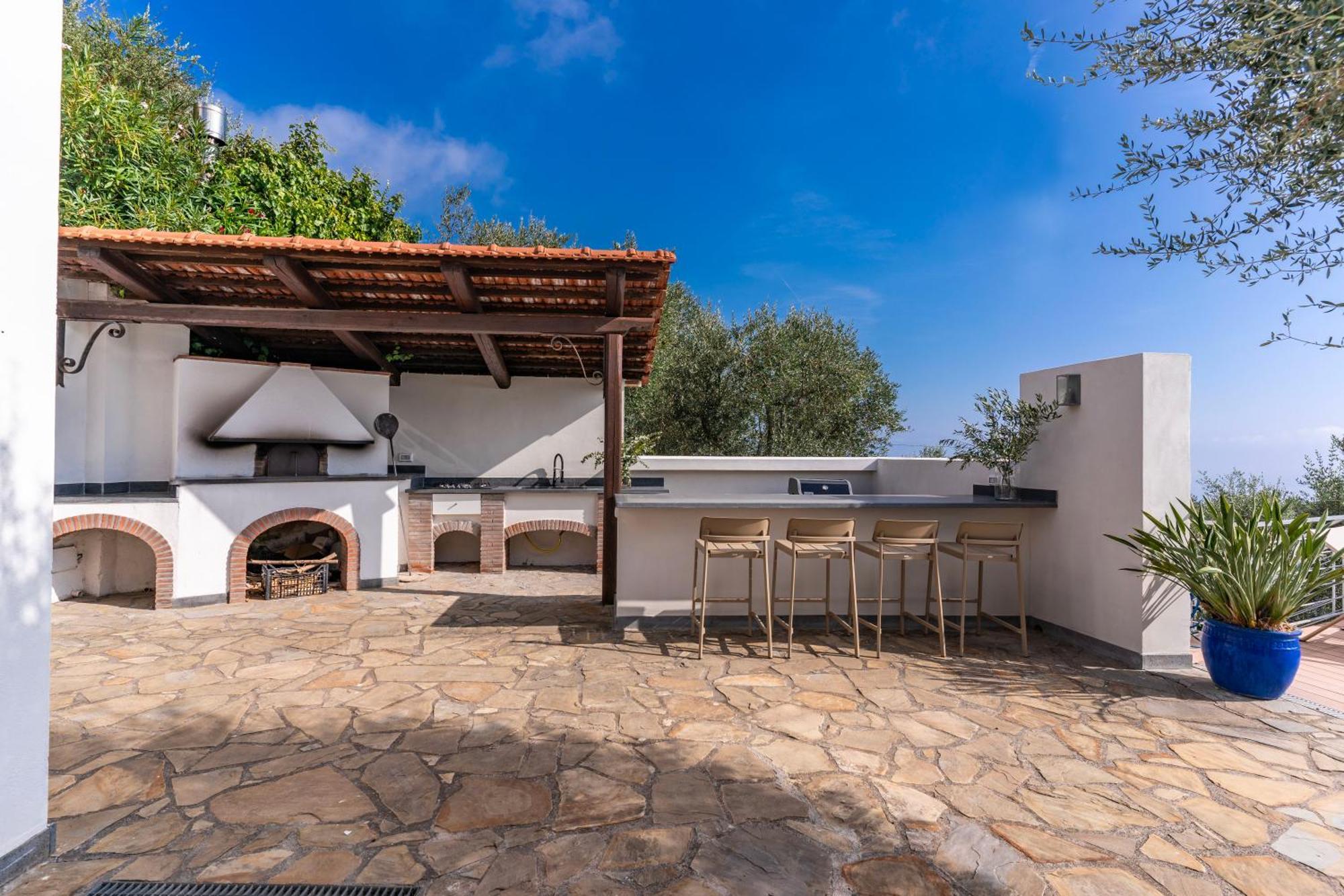 Villa Chez Pie Panoramic Views Pool And Guest Services SantʼAgata sui Due Golfi Exterior foto